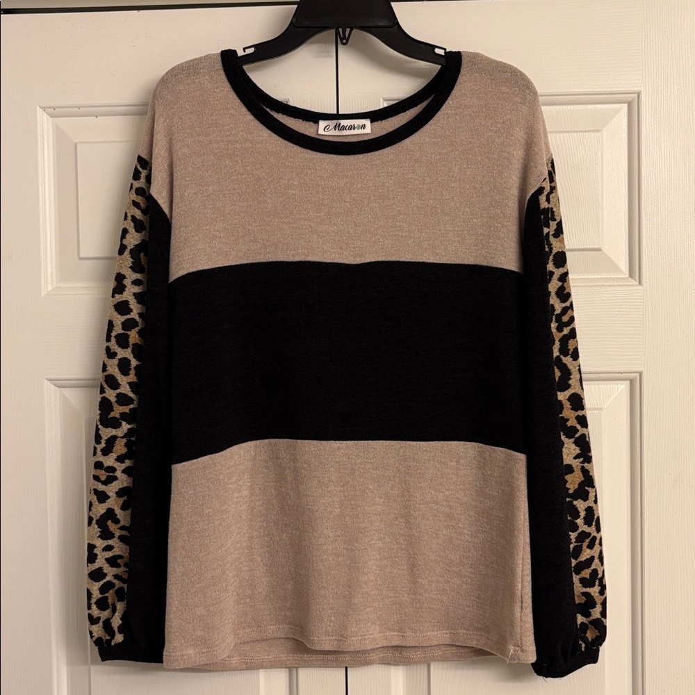 MACARON sweater